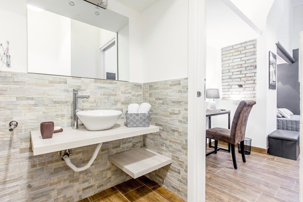 Del Falco Boutique Rooms San Pietro Rom Exterior foto