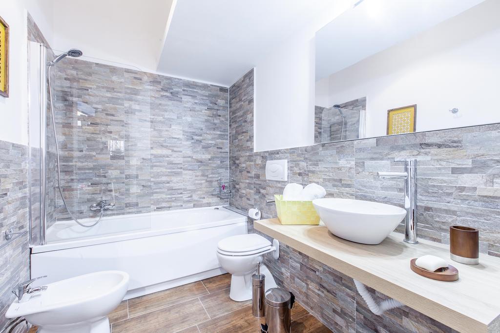 Del Falco Boutique Rooms San Pietro Rom Exterior foto